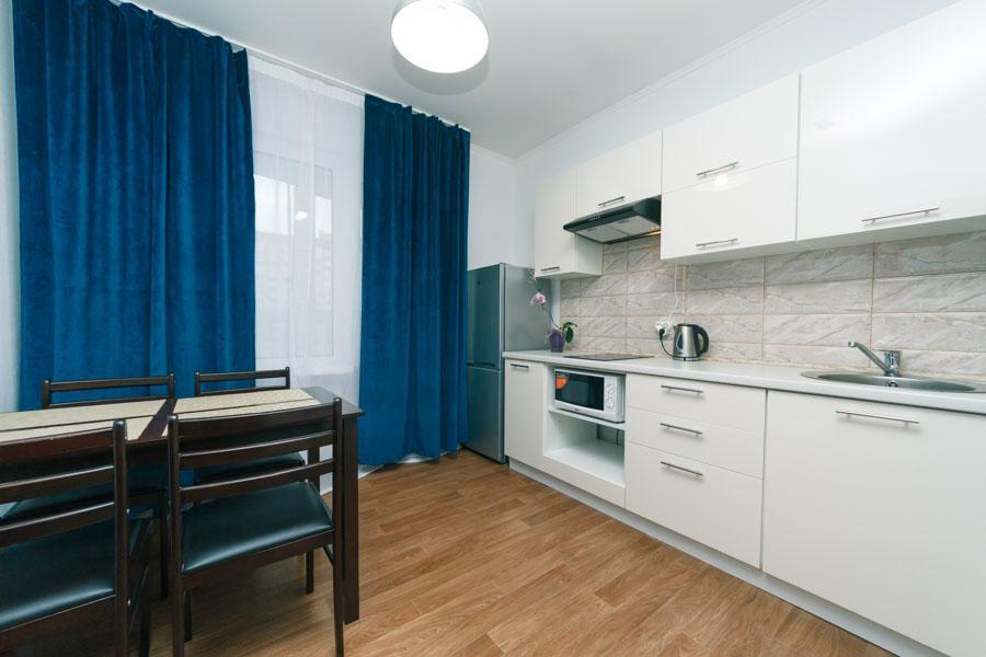 Cozy Apartment On Gmyri 12B Near Metro Poznyaki เคียฟ ภายนอก รูปภาพ